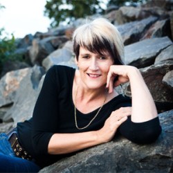 Marianne-de-Pierres-300x300